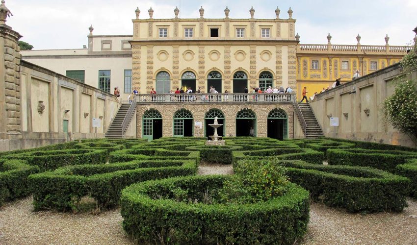 90 Dimore storiche toscane: aprono al pubblico cortili e giardini