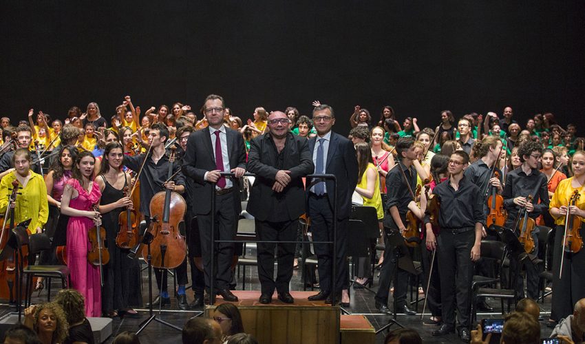 Teatro dell’Opera gremito e tanta emozione per il concerto dei 350 giovani musicisti