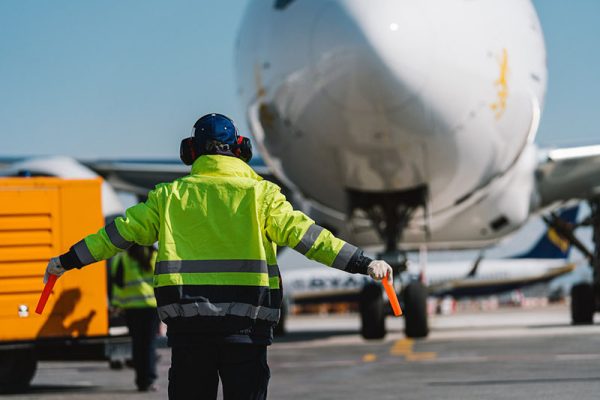 Arrivati due aerei cargo con 12 milioni di mascherine e altro materiale sanitario