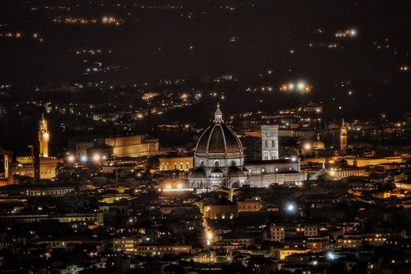 San Giovanni, niente Fochi a causa del Covid ma Porte storiche illuminate