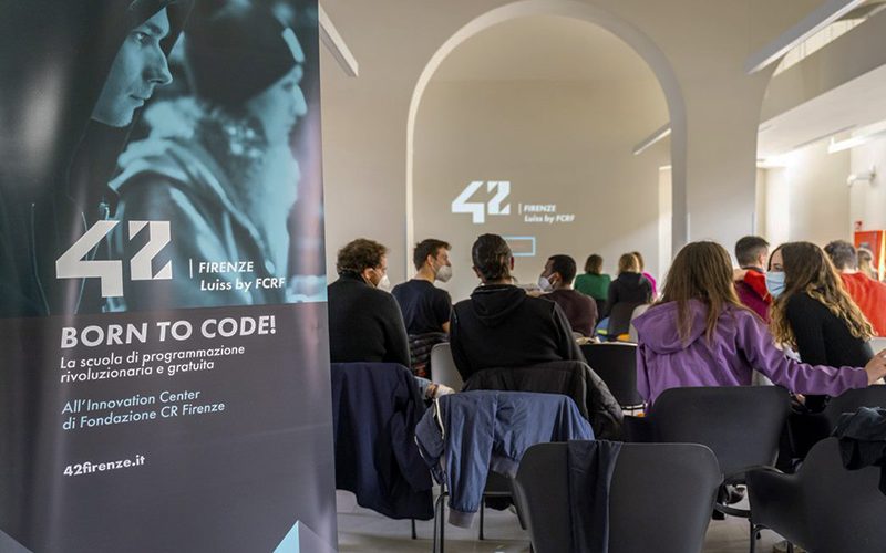 È in corso la prima “piscina” di 42 Firenze, la rivoluzionaria scuola di coding