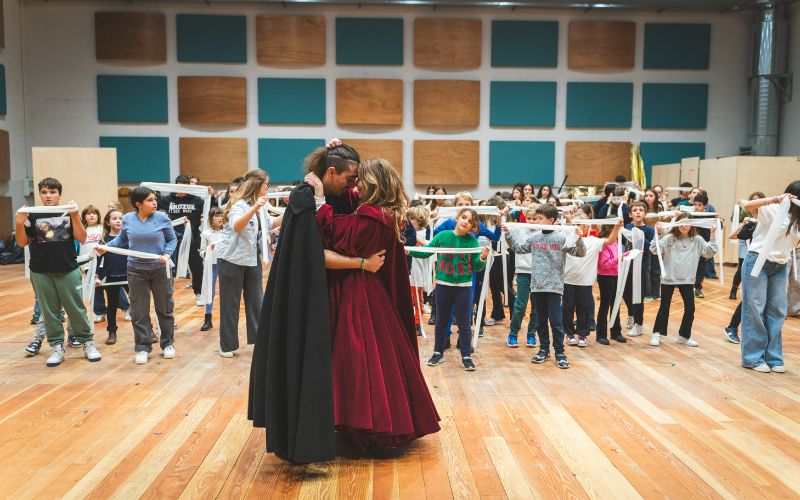 “All’Opera… In Campo!” porta in scena 100 bambini e ragazzi con “La fiaba di Tristano”