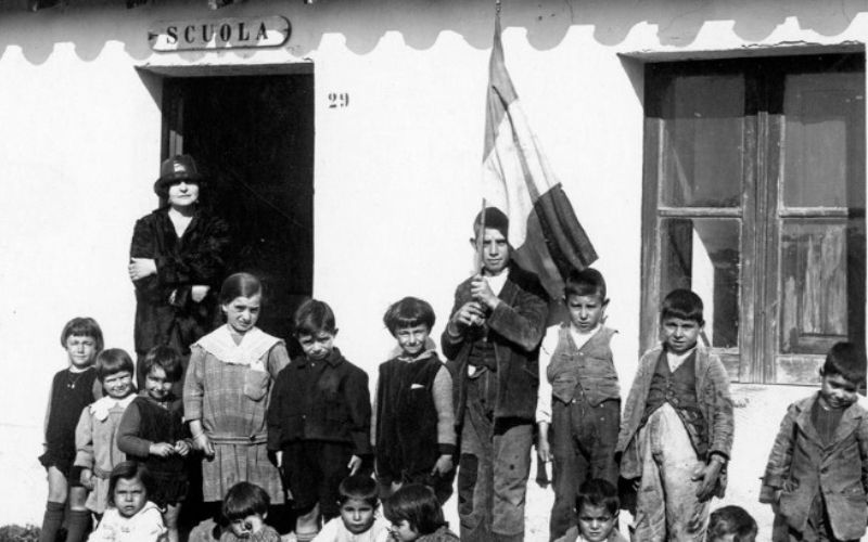 La mostra Frammenti racconta il mondo contadino del Novecento