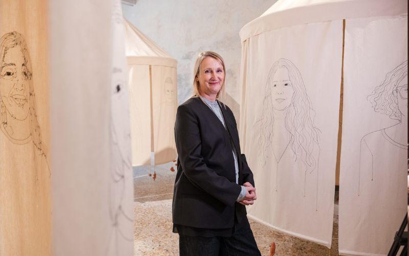 “Trame di Comunità”: l’arte di Lucy Orta incontra la Valtiberina
