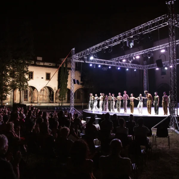 florence_dance_performing